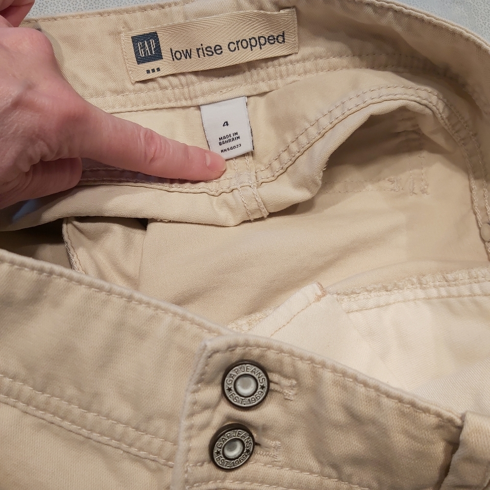 Gap Low Rise Capri - Picture 7 of 8